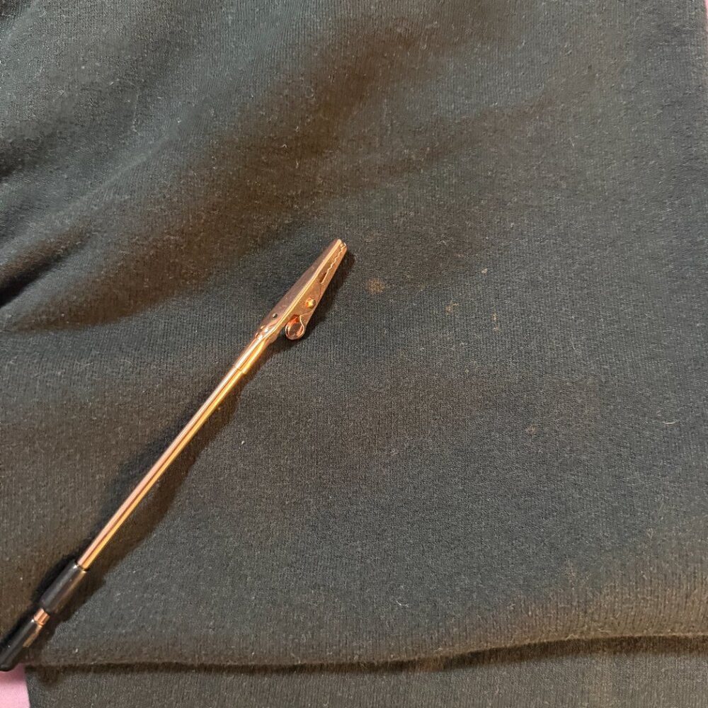 Bad Bunny sweatpants YHLQMDLG Yo Hago Lo Que Me Da La Gana FOL size Large (READ) - Picture 13 of 15